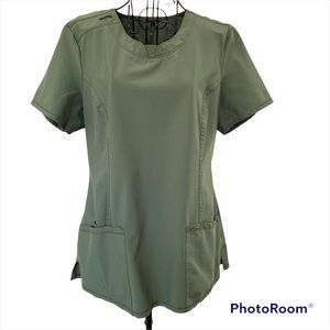 Infinity Scrub Top with Round Neck and Front Pocket in Pocket Style Size M